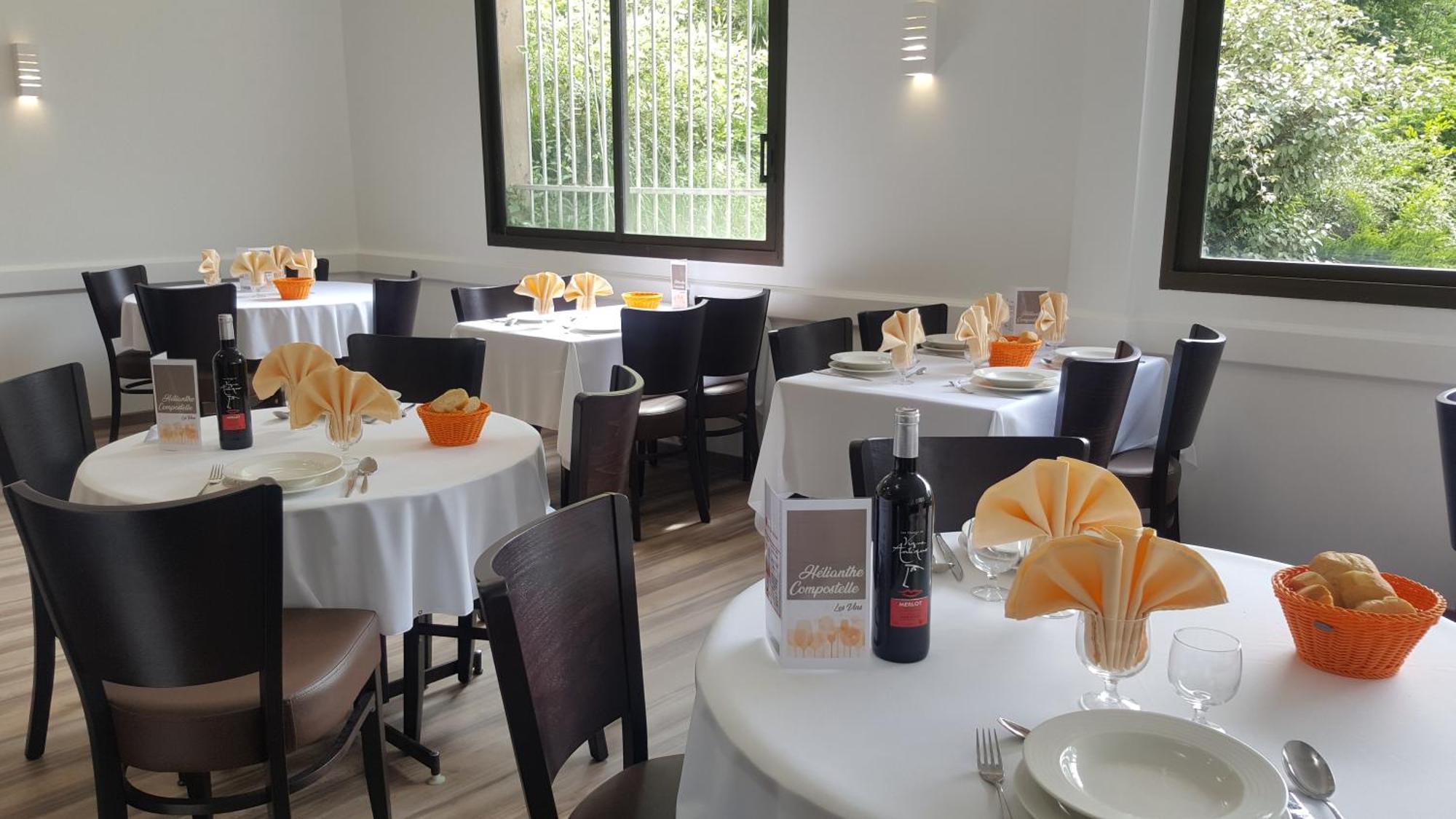 Hotel Compostelle Lourdes Exterior foto