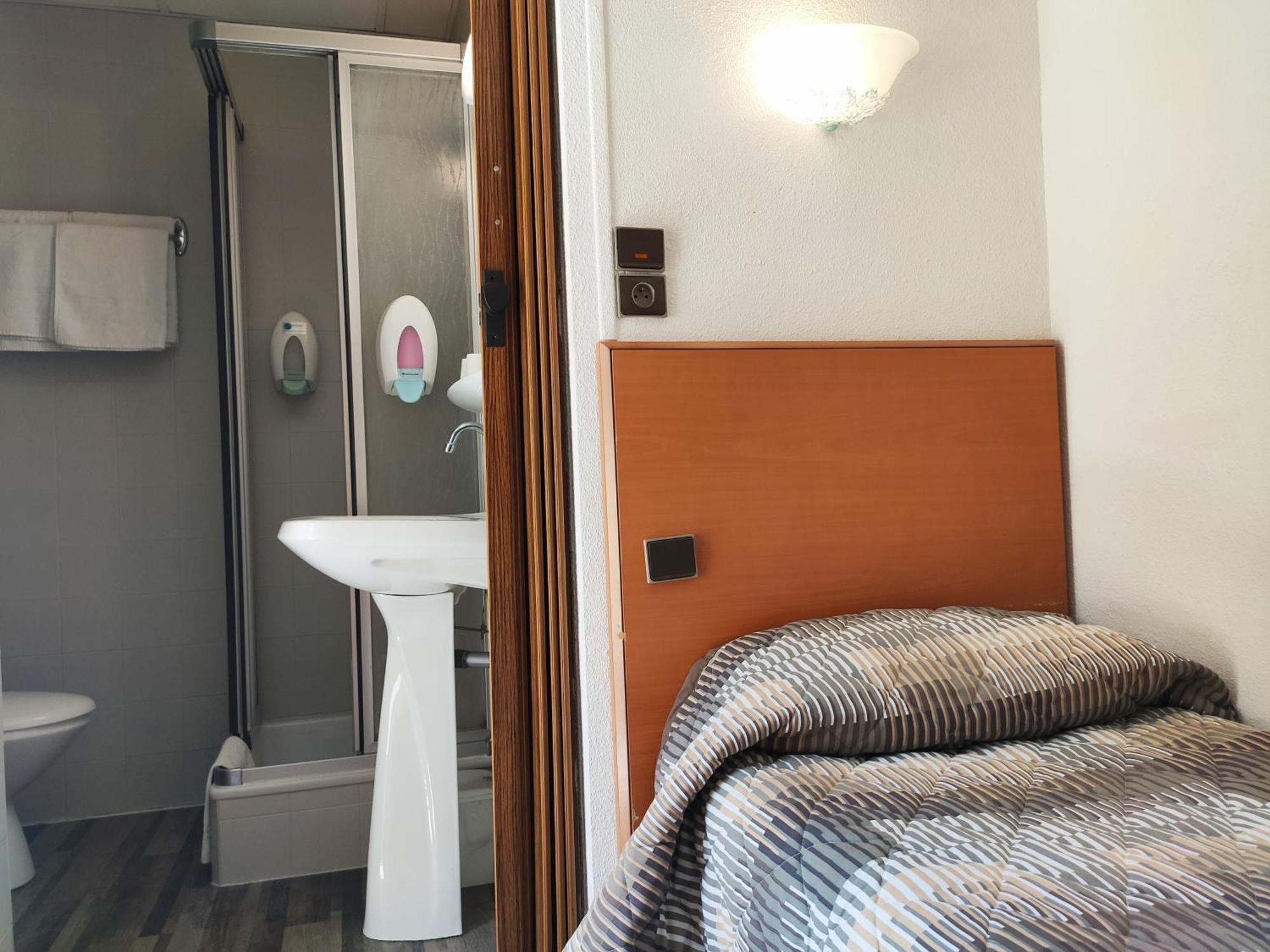Hotel Compostelle Lourdes Exterior foto