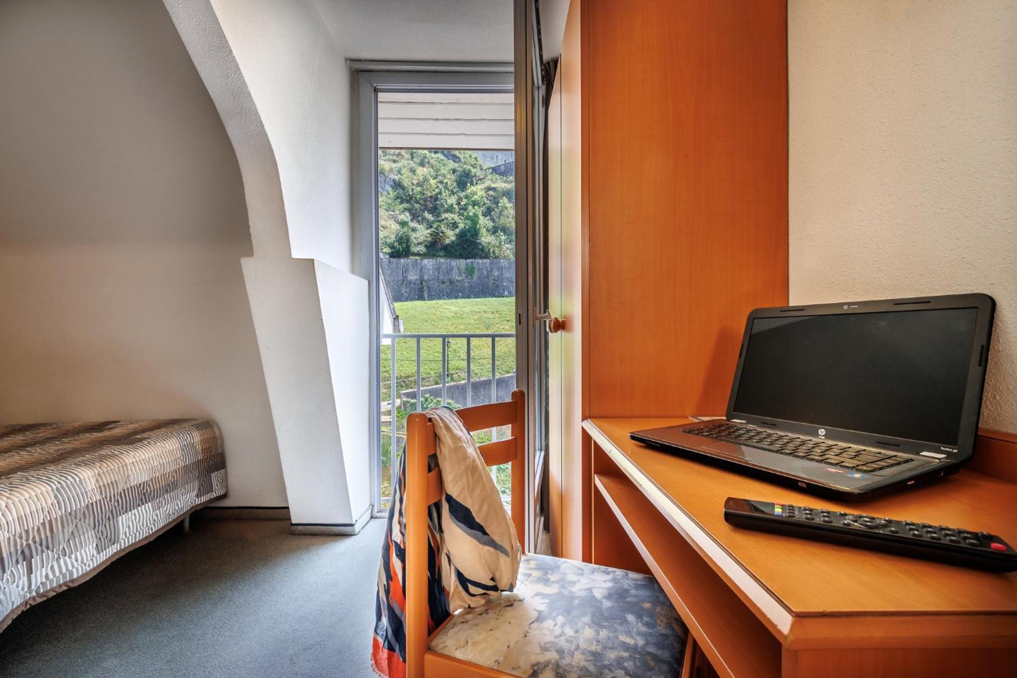 Hotel Compostelle Lourdes Exterior foto